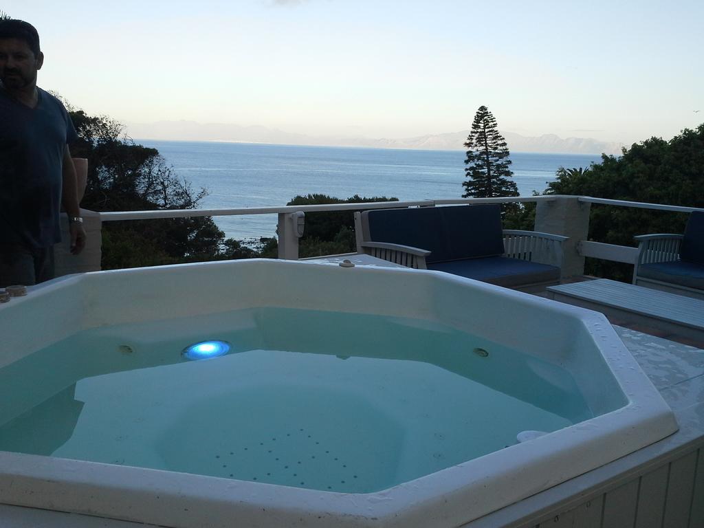 Seabreeze Luxury Two Bedroom Self Catering Penthouse Simonʼs Town Camera foto